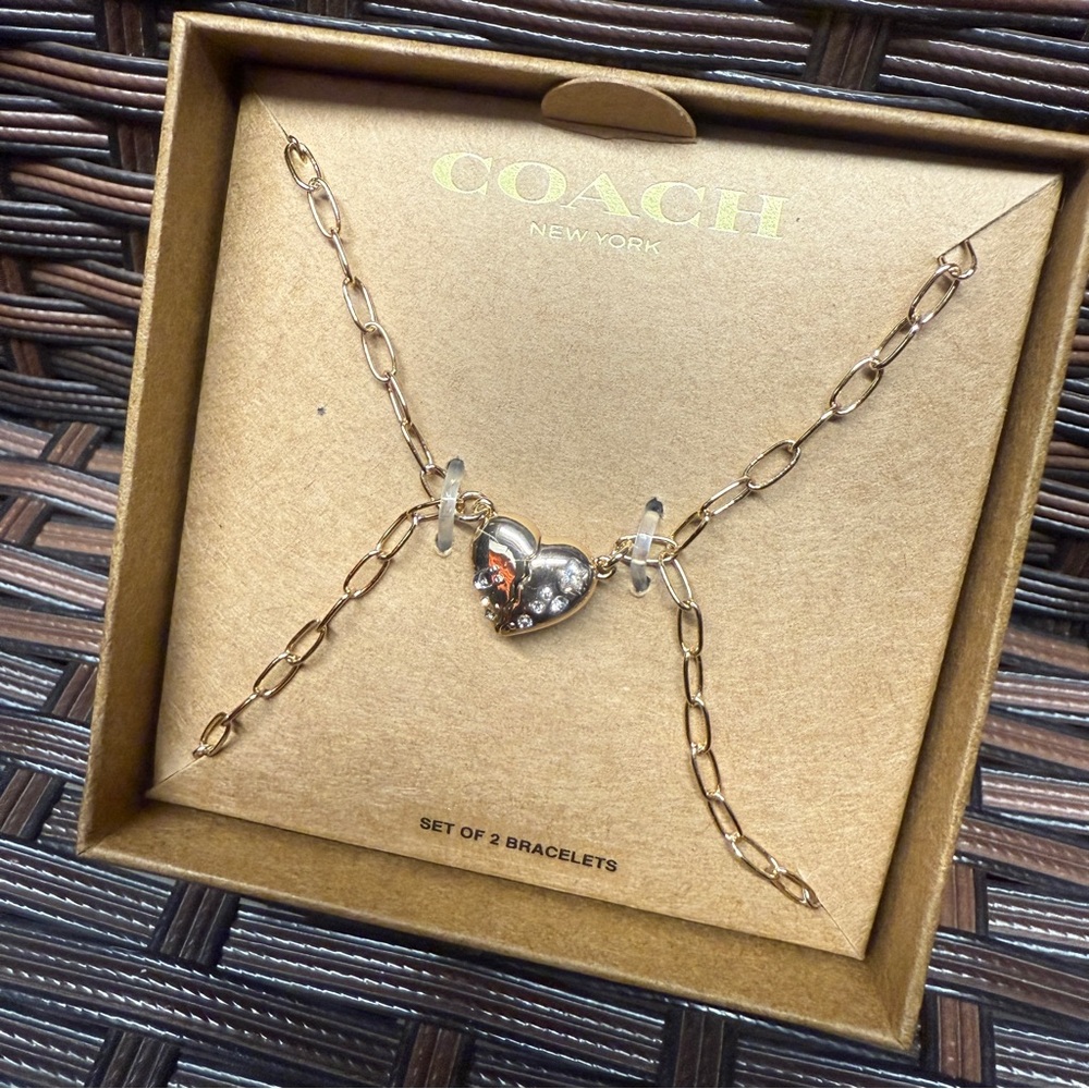 Coach Outlet Heart Friendship Bracelet Set cy115 - Picture 2 of 6